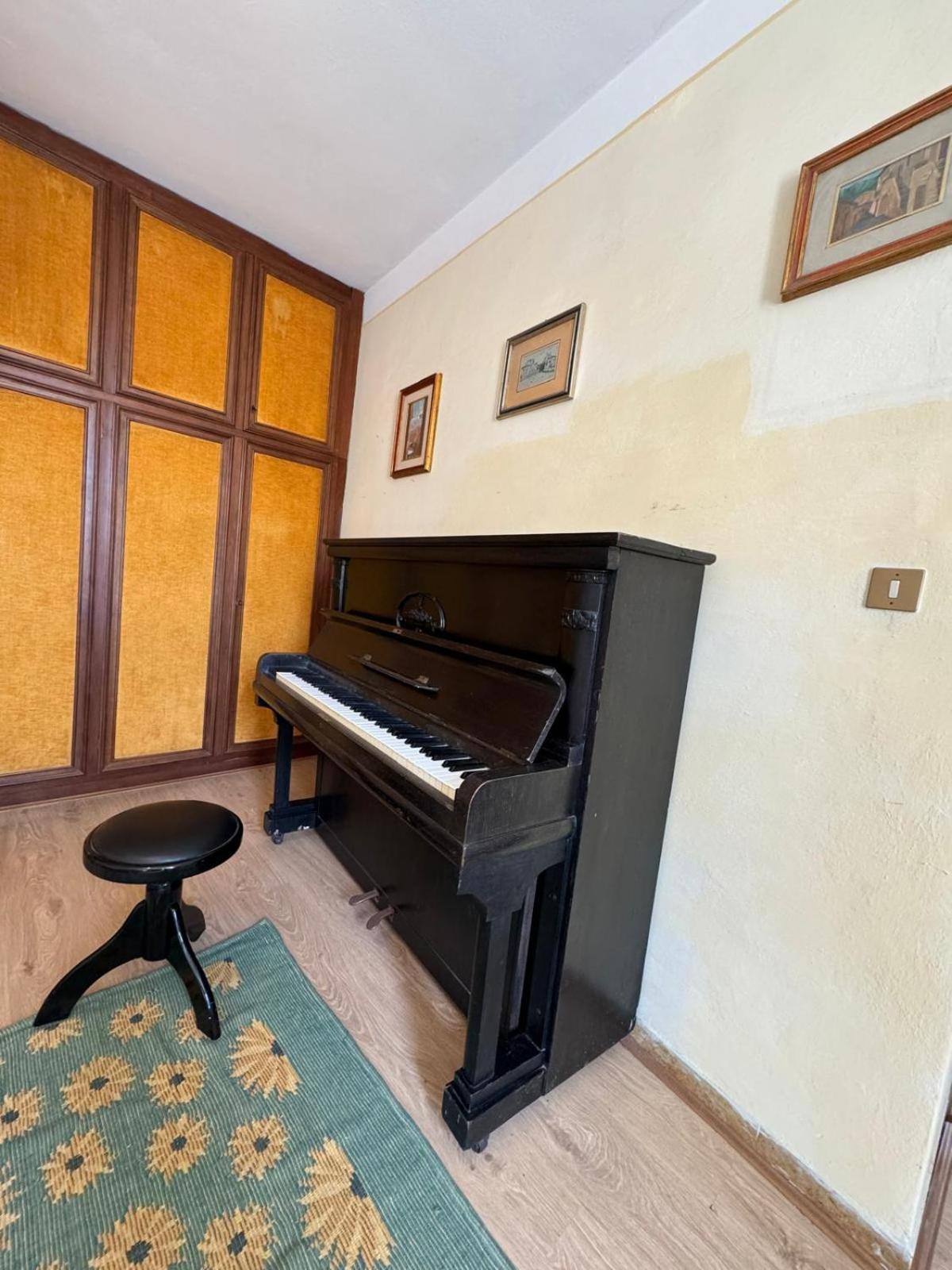 Micheli Suite Anfiteatro Square Lucca Esterno foto