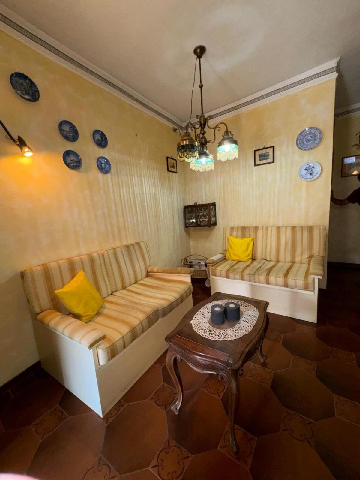 Micheli Suite Anfiteatro Square Lucca Esterno foto
