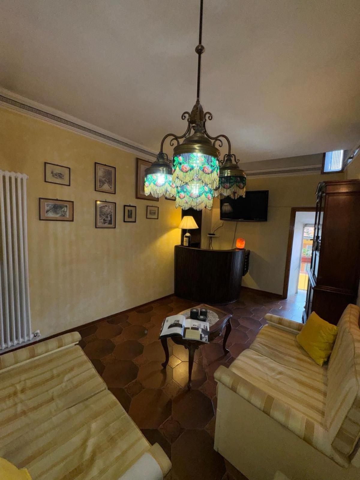 Micheli Suite Anfiteatro Square Lucca Esterno foto