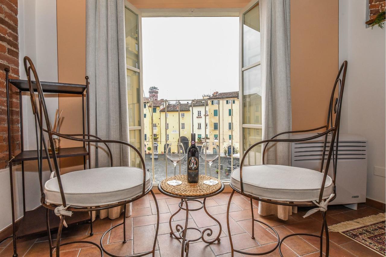Micheli Suite Anfiteatro Square Lucca Esterno foto