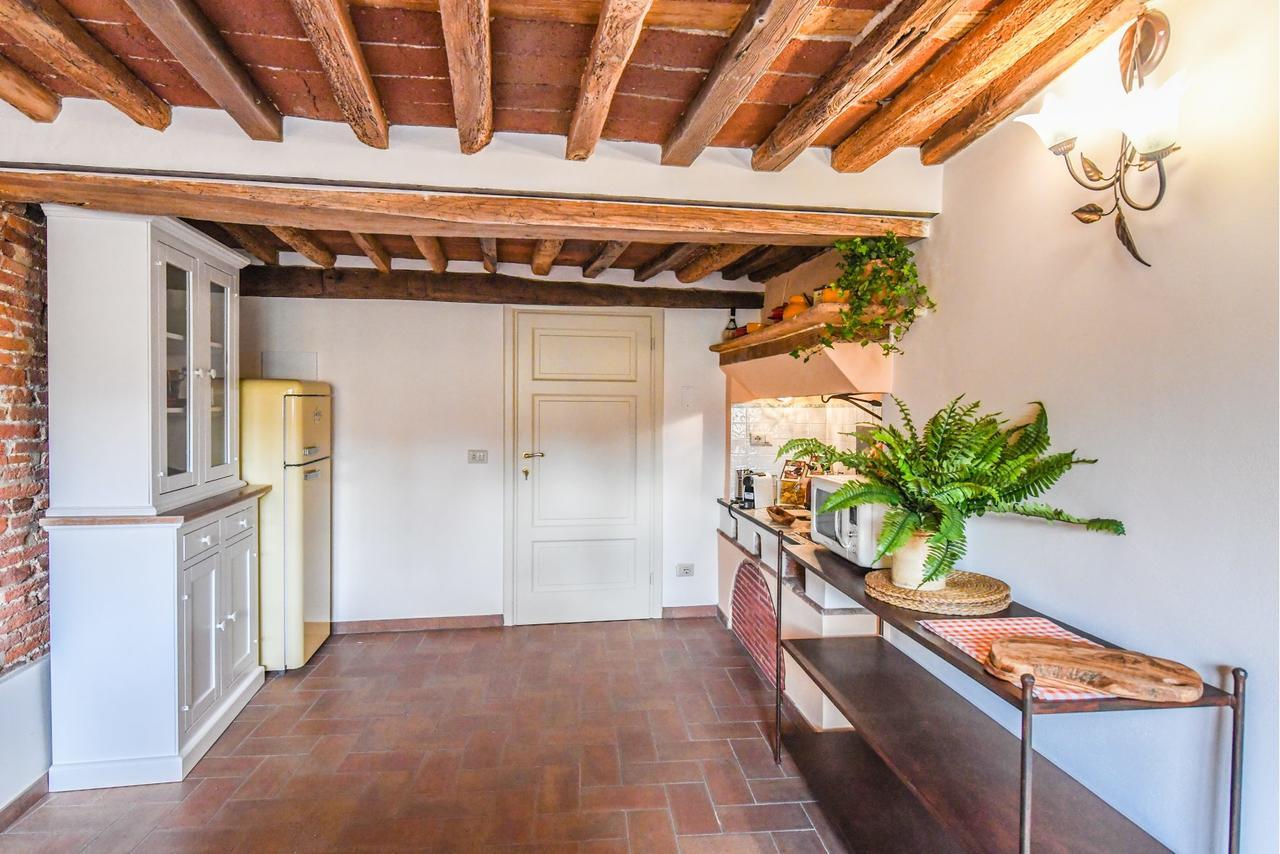 Micheli Suite Anfiteatro Square Lucca Esterno foto